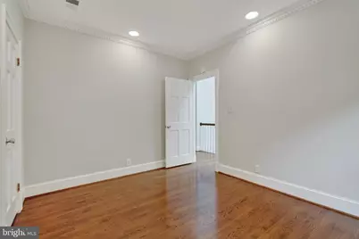 5430 Chevy Chase Parkway NW, Washington, DC 20015 - Photo 36