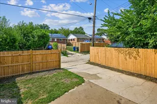 1525 Fort Davis St SE, Washington, DC 20020 - Photo 30