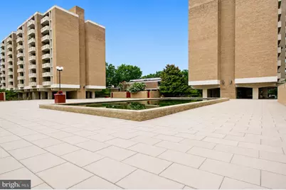 482 M Street SW, Washington, DC 20024 - Photo 1