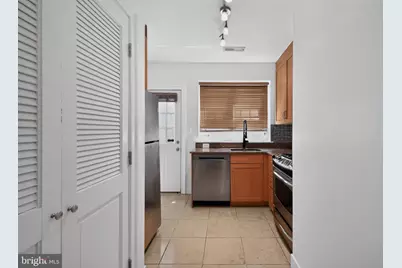 1400 Longfellow Street NW #202, Washington, DC 20011 - Photo 10
