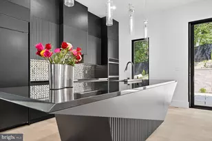 4509 Foxhall Cres NW, Washington, DC 20007 - Photo 12