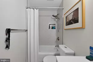 715 A St NE, Washington, DC 20002 - Photo 20