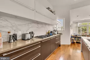 1207 Girard St NW, Washington, DC 20009 - Photo 8