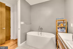 1207 Girard St NW, Washington, DC 20009 - Photo 30