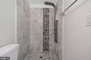 1013 V St NW, Washington, DC 20001 - Photo 24