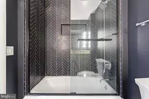 811 4th St NW, Washington, DC 20001 - Photo 34