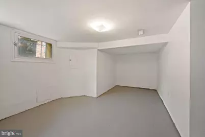 2621 University Place NW, Washington, DC 20009 - Photo 18