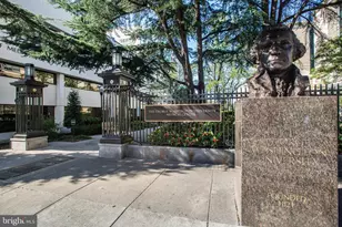 2201 L St NW, Washington, DC 20037 - Photo 30