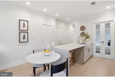 2642 39th Street NW #6, Washington, DC 20007 - Photo 6
