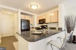 800 4th St SW, Washington, DC 20024 - Photo 1