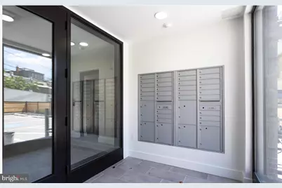 2415 37th St NW #205, Washington, DC 20007 - Photo 4