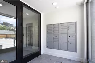 2415 37th St NW, Washington, DC 20007 - Photo 4
