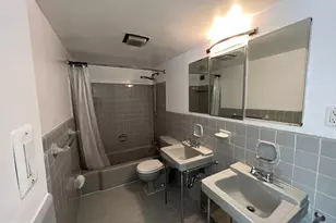 4201 Cathedral Ave NW, Washington, DC 20016 - Photo 14