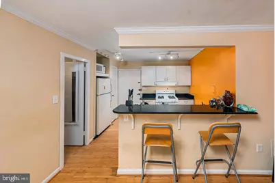 2030 F Street NW #209, Washington, DC 20006 - Photo 4