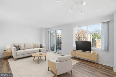 2829 Connecticut Avenue NW #411, Washington, DC 20008 - Photo 1