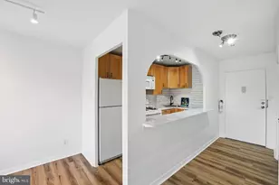 2829 Connecticut Ave NW, Washington, DC 20008 - Photo 8