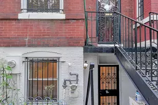 1209 I St SE, Washington, DC 20003 - Photo 2