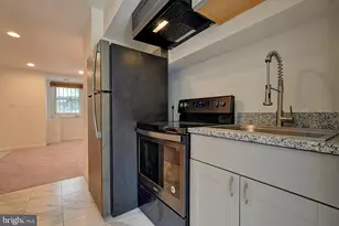 1209 I St SE, Washington, DC 20003 - Photo 10