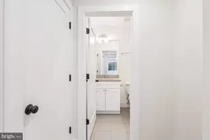 2236 40th St NW, Washington, DC 20007 - Photo 16
