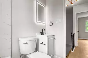 307 35th St NE, Washington, DC 20019 - Photo 24