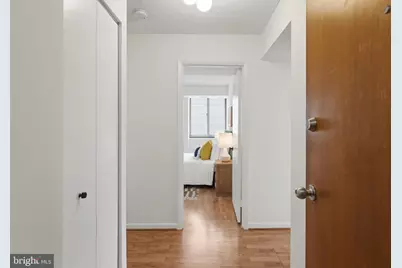 1140 23rd Street NW #802, Washington, DC 20037 - Photo 2
