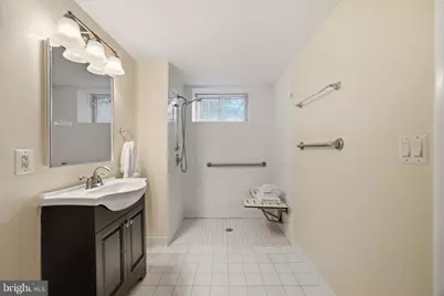 1800 28th Place SE #2, Washington, DC 20020 - Photo 16