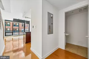 912 F St NW, Washington, DC 20004 - Photo 6