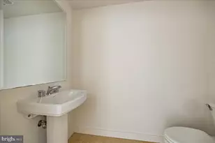 912 F St NW, Washington, DC 20004 - Photo 14