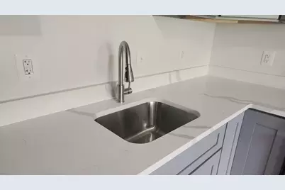 920 Madison Street NW #301, Washington, DC 20011 - Photo 6