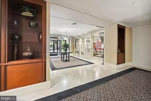 1111 25th St NW, Washington, DC 20037 - Photo 2