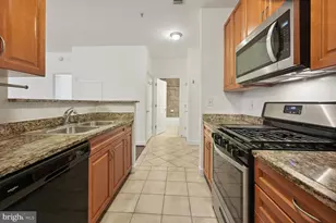 1111 25th St NW, Washington, DC 20037 - Photo 6