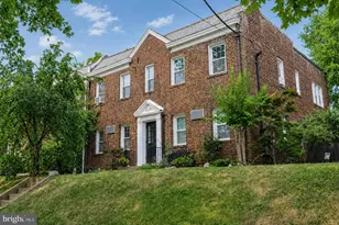 2228 40th St NW, Washington, DC 20007 - Photo 2
