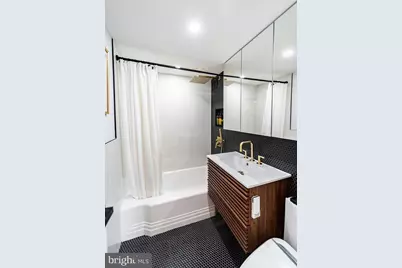 4200 NW Cathedral Avenue NW #1005, Washington, DC 20016 - Photo 54