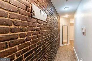 2019 O St NW, Washington, DC 20036 - Photo 2