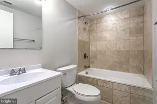 1323 K St SE, Washington, DC 20003 - Photo 18