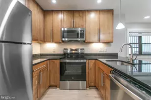 1323 K St SE, Washington, DC 20003 - Photo 6