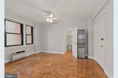 1010 25th Street NW #208, Washington, DC 20037 - Photo 8