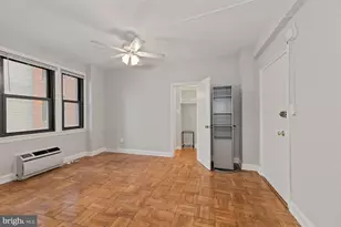 1010 25th St NW, Washington, DC 20037 - Photo 8