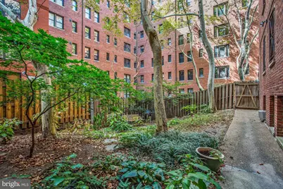 1010 25th Street NW #208, Washington, DC 20037 - Photo 26