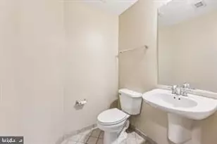 1390 Kenyon St NW, Washington, DC 20010 - Photo 14