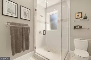82 V St NW, Washington, DC 20001 - Photo 22
