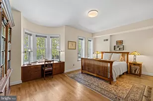 2426 I St NW, Washington, DC 20037 - Photo 18