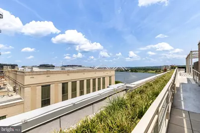 88 V Street SW #414, Washington, DC 20024 - Photo 18