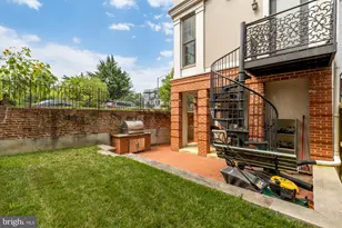 326 2nd St SE, Washington, DC 20003 - Photo 36