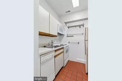 2139 Newport Place NW, Washington, DC 20037 - Photo 8