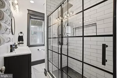 939 15th Street SE, Washington, DC 20003 - Photo 10