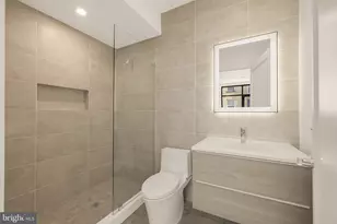 1128 10th St NW, Washington, DC 20001 - Photo 10