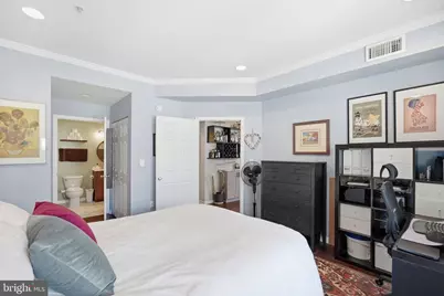 2001 12th Street NW #207, Washington, DC 20009 - Photo 8