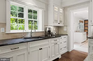 1726 Hoban Rd NW, Washington, DC 20007 - Photo 12