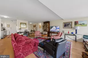 2500 Virginia Ave NW, Washington, DC 20037 - Photo 4